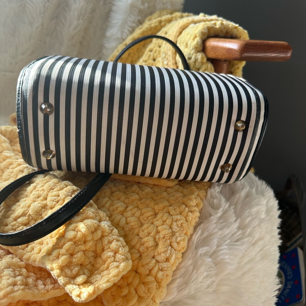 Vintage Striped Black and White Women's Handbag - Picture 3 of 8